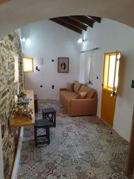 Villa Κυθνος Δρυοπίδα, Στούντιο Χατζής à Dhriopís Extérieur photo