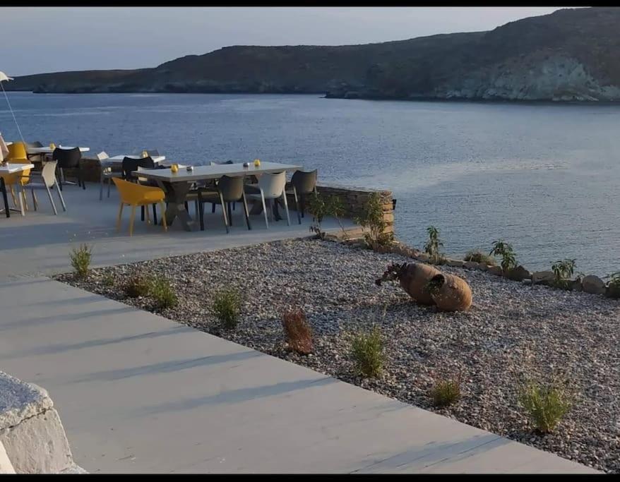 Villa Κυθνος Δρυοπίδα, Στούντιο Χατζής à Dhriopís Extérieur photo